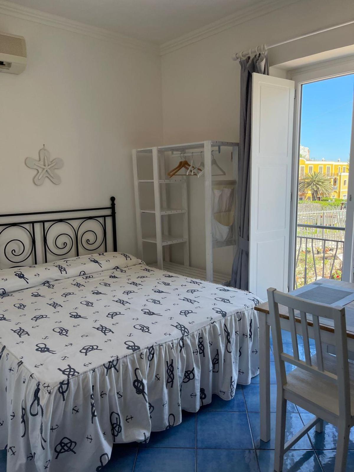 Ponza Inn- Casa Giovanna Dış mekan fotoğraf